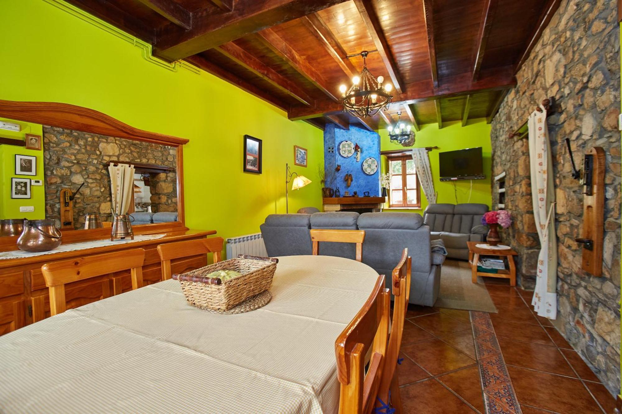וילאביצ'יוסה Casa Rural Casa Capion מראה חיצוני תמונה