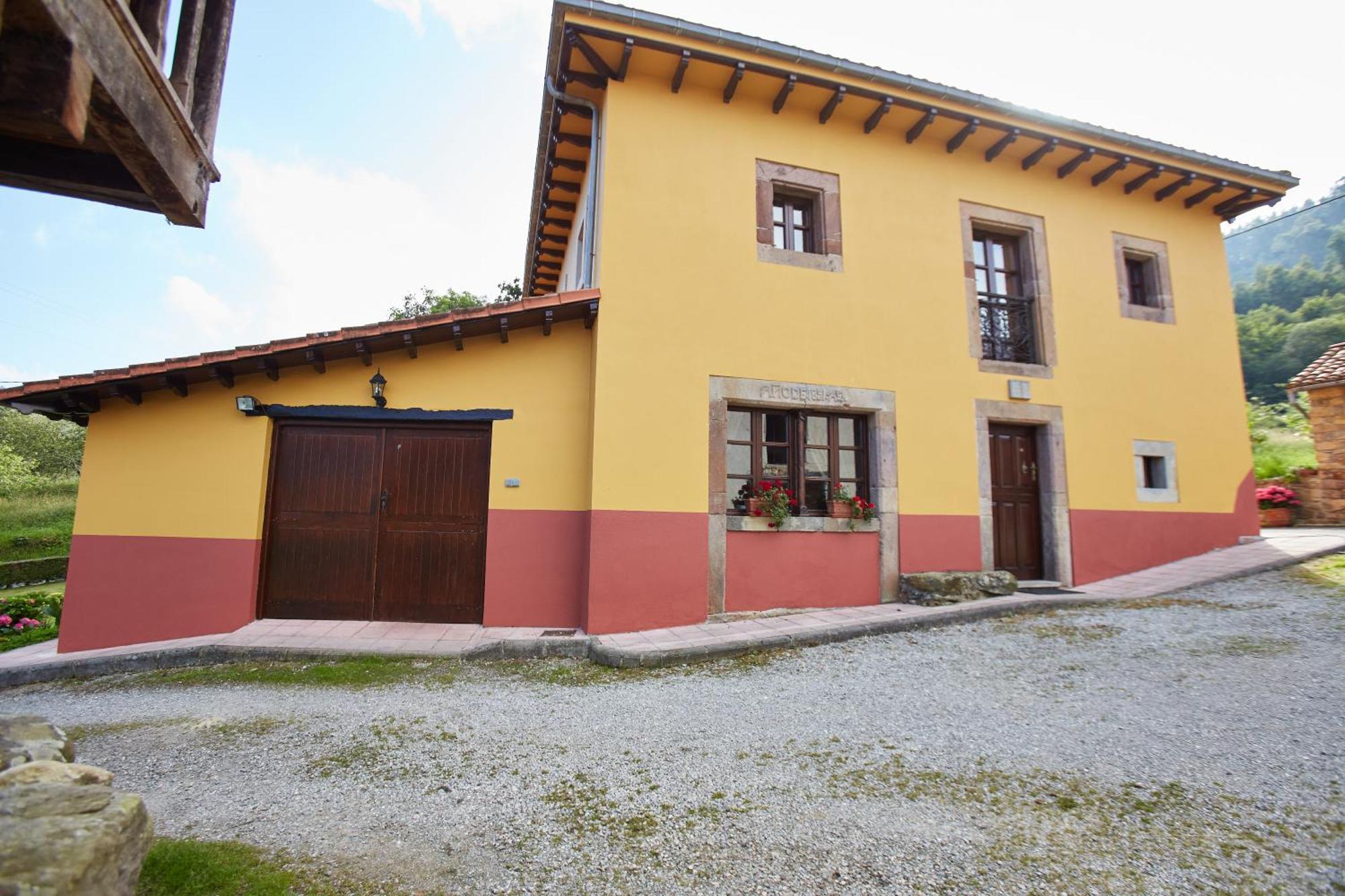 וילאביצ'יוסה Casa Rural Casa Capion מראה חיצוני תמונה